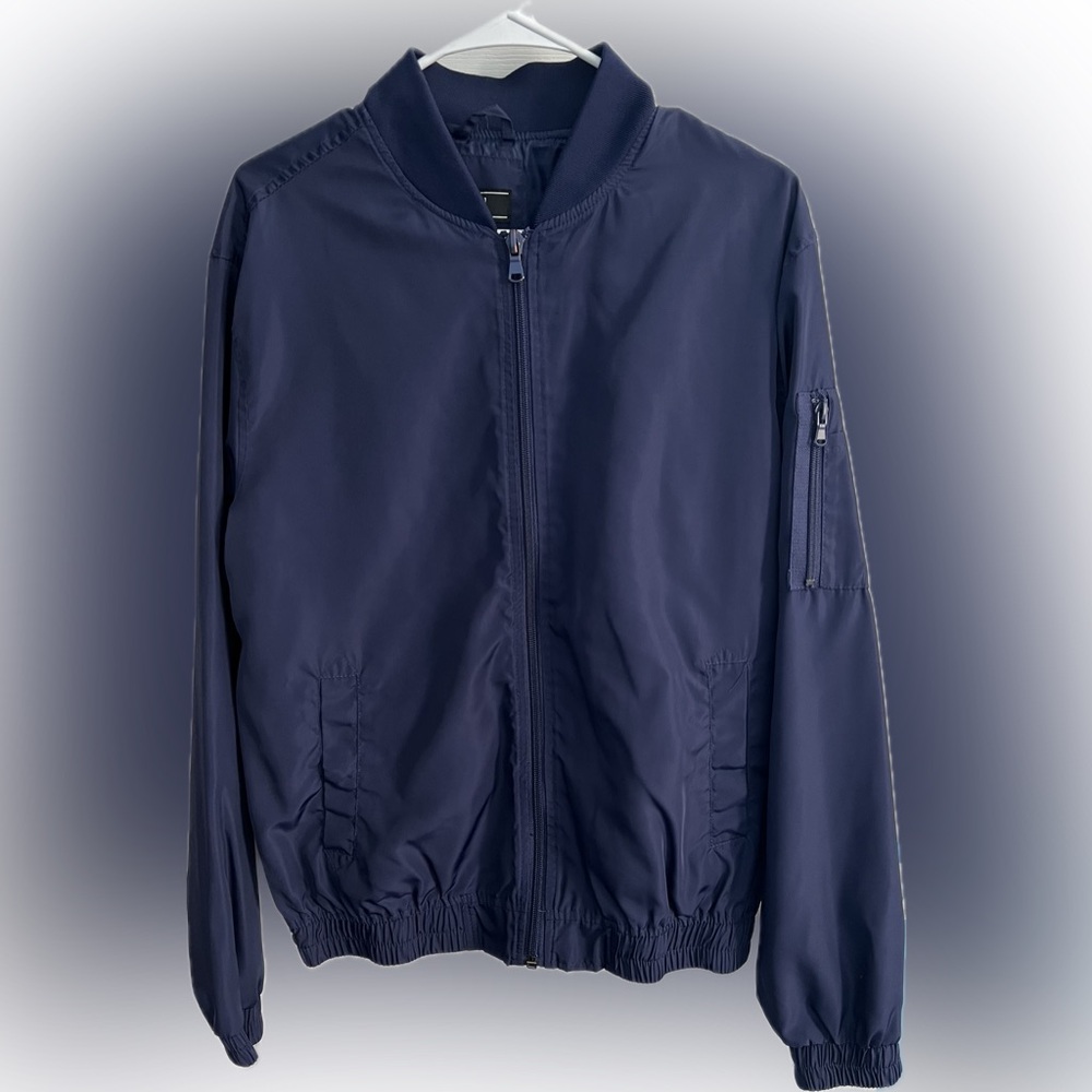 Forever 21 Men’s Navy and Blue Jacket - Size Large